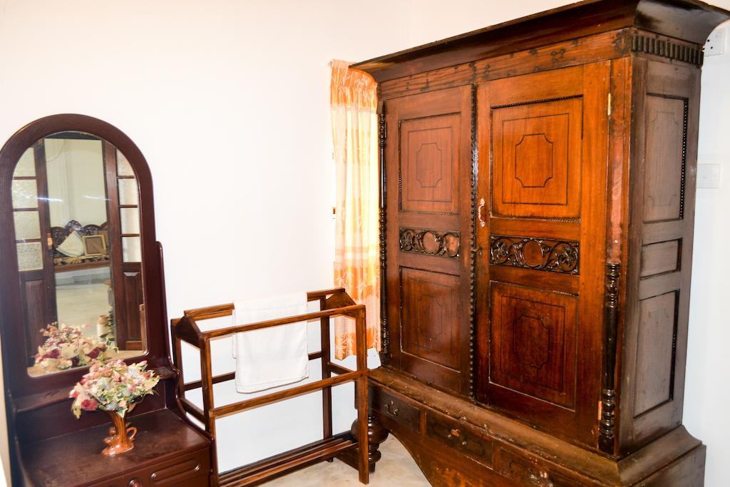 Grand Villa Hikkaduwa Habitación foto